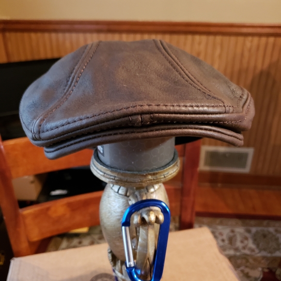 Hat - Picture 2 of 6